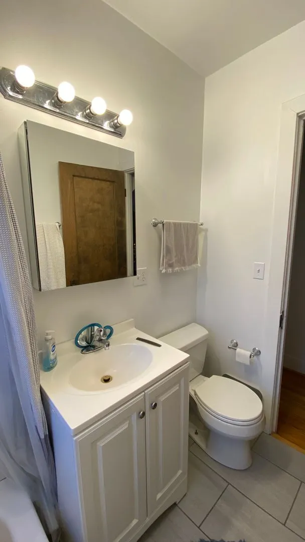 2016 W Berwyn Ave, , 60625, USA 60625-unit#1B-Chicago-IL