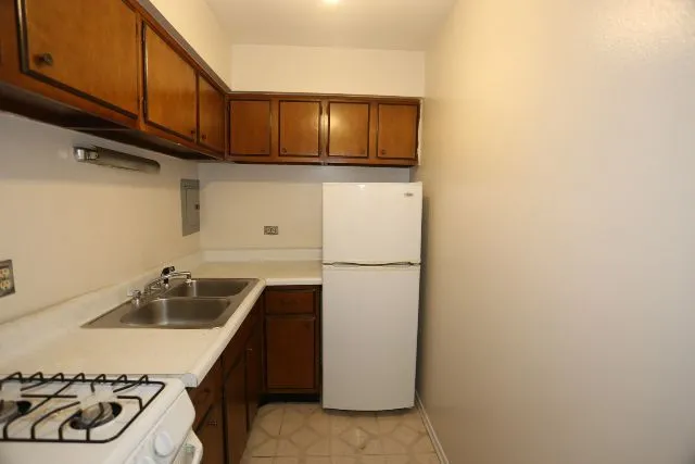 660 W Wrightwood Ave, ,  60614, USA 60614-unit#202-Chicago-IL