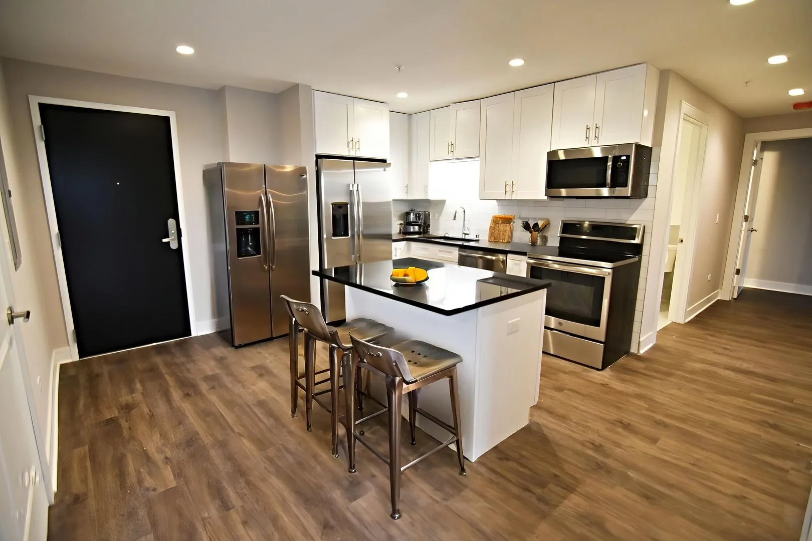 N Broadway, , , USA 60613-unit#3833-301-Chicago-IL