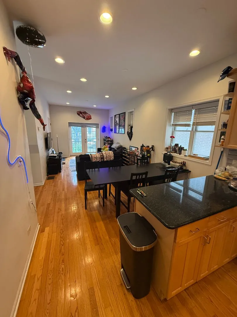1119 W Addison St, ,  60613, USA 60613-unit#1-Chicago-IL
