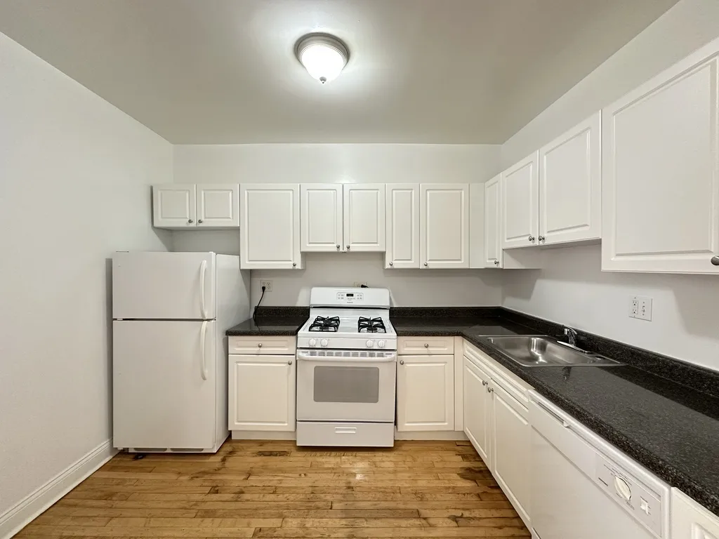 342 Park Ave, ,  60022, USA 60022-unit#3B-Glencoe-IL