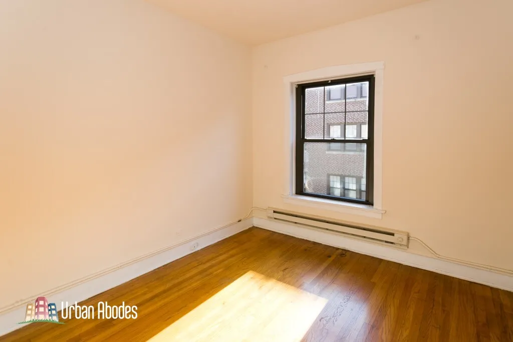 Evanston, 60201, USA 60201-unit#2B-Chicago-IL
