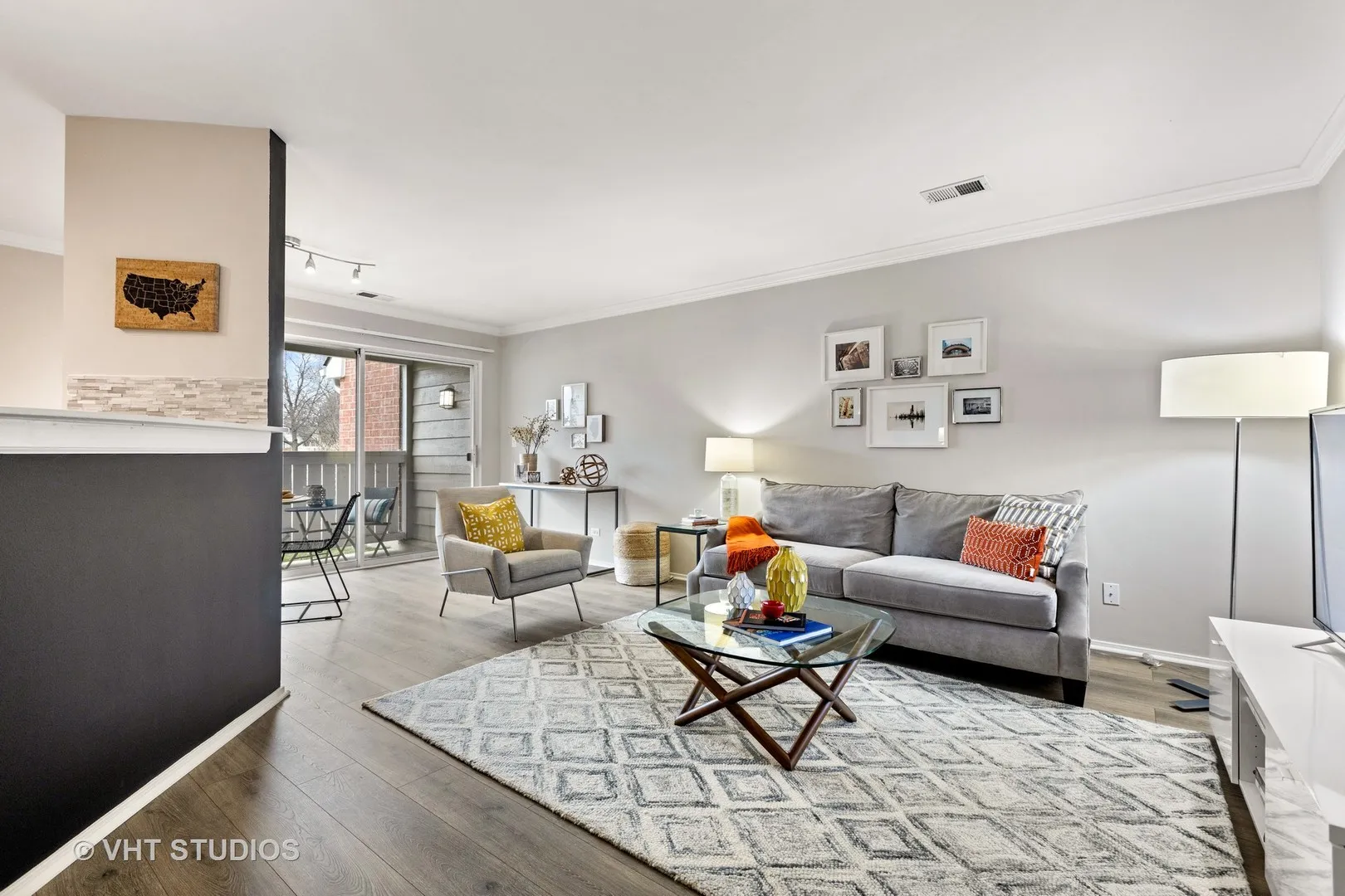 1671 Buttonwood Cir, , 60173, USA 60173-unit#1671-Schaumburg-IL