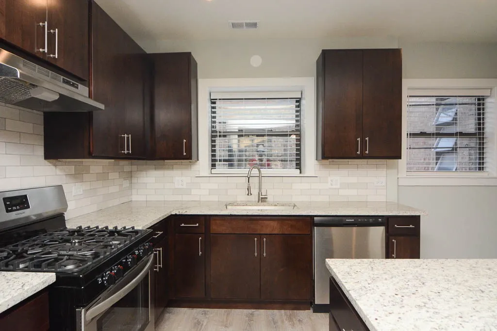 916 Crain St, Evanston, 60202, USA 60202-unit#3-Chicago-IL