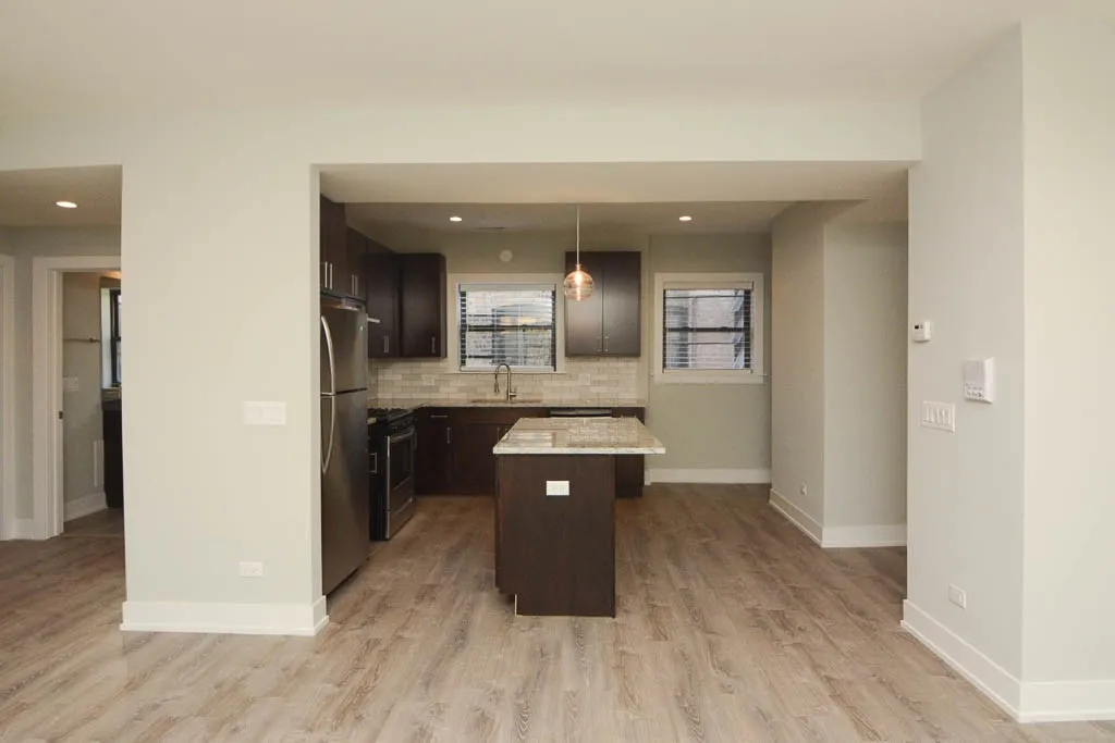 916 Crain St, Evanston, 60202, USA 60202-unit#3-Chicago-IL