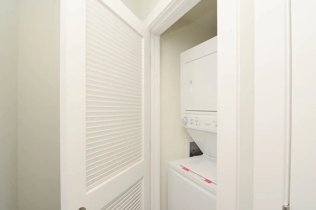 916 Crain St, Evanston, 60202, USA 60202-unit#3-Chicago-IL