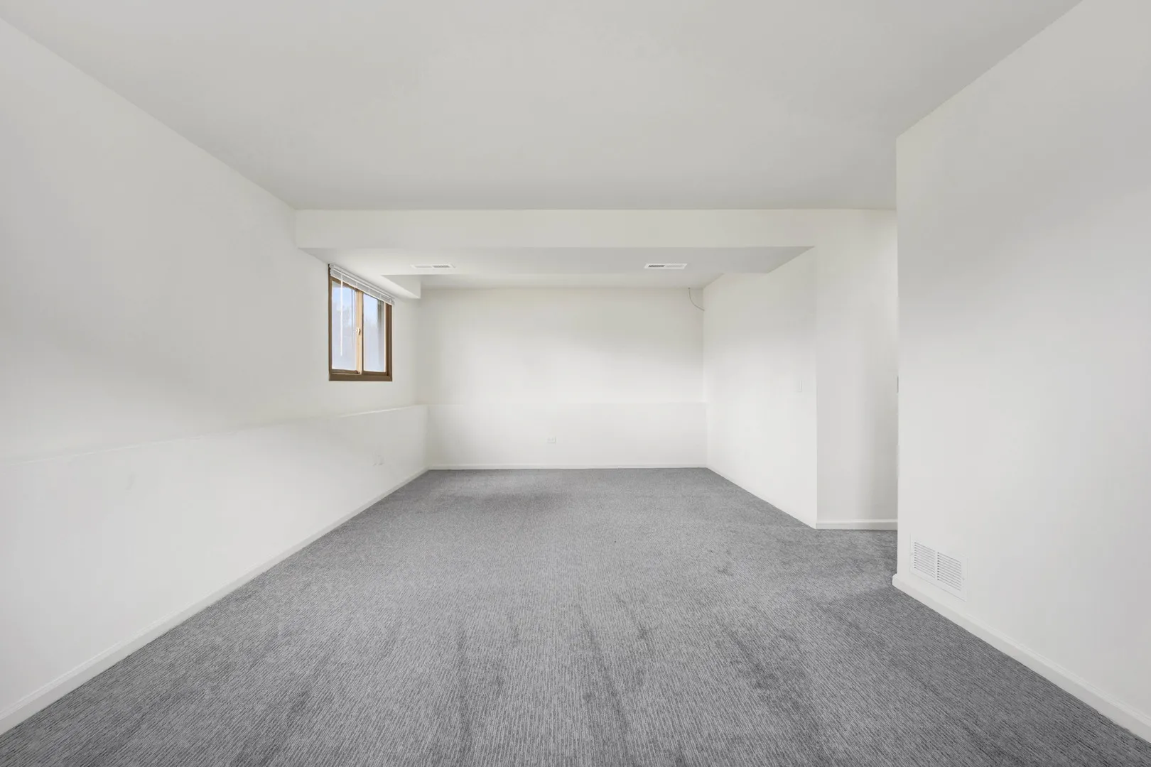 205 W Winchester Rd, , 60048, USA 60048-unit#205-Libertyville-IL