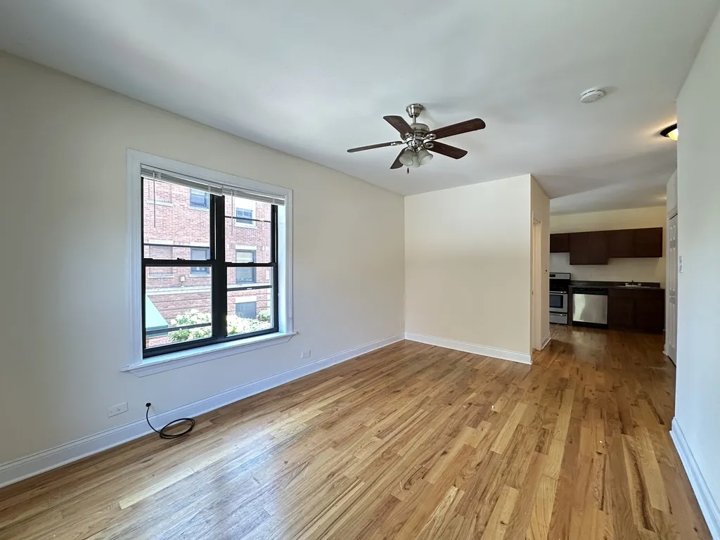 957 W Cornelia Ave, ,  60657, USA 60657-unit#1A-Chicago-IL