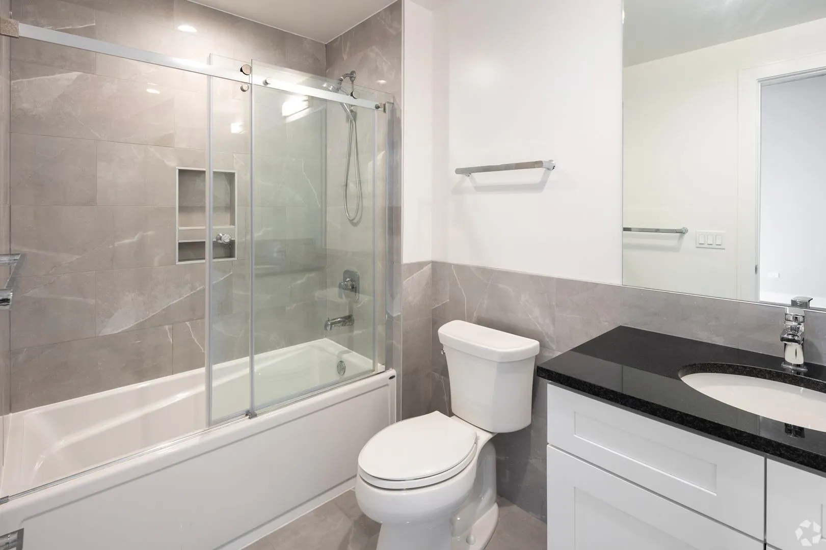 N Broadway, , , USA IL-unit#3833-512-Chicago-IL