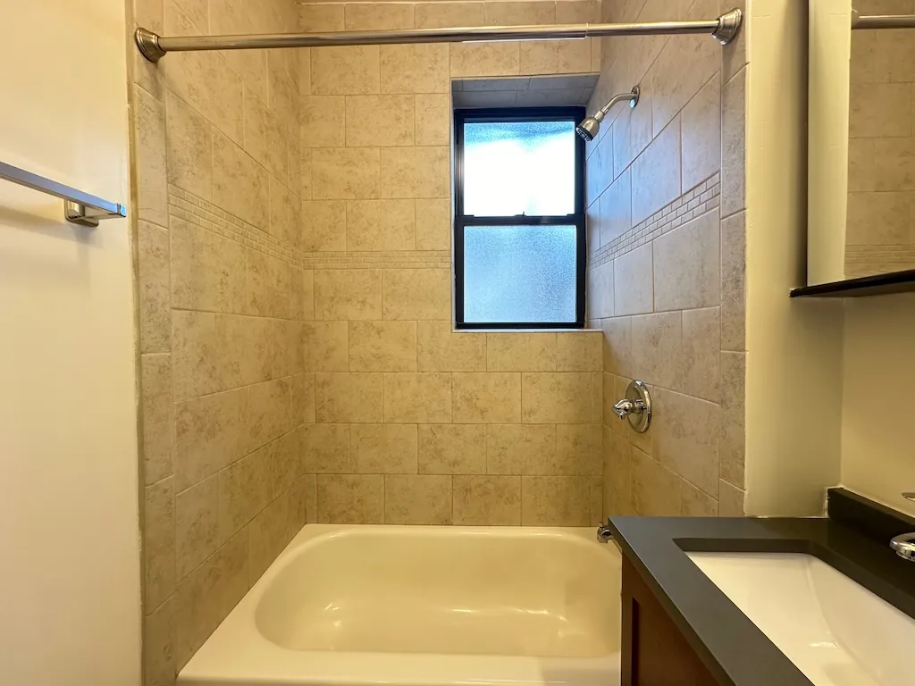 343 Park Ave, ,  60022, USA 60022-unit#12-Glencoe-IL