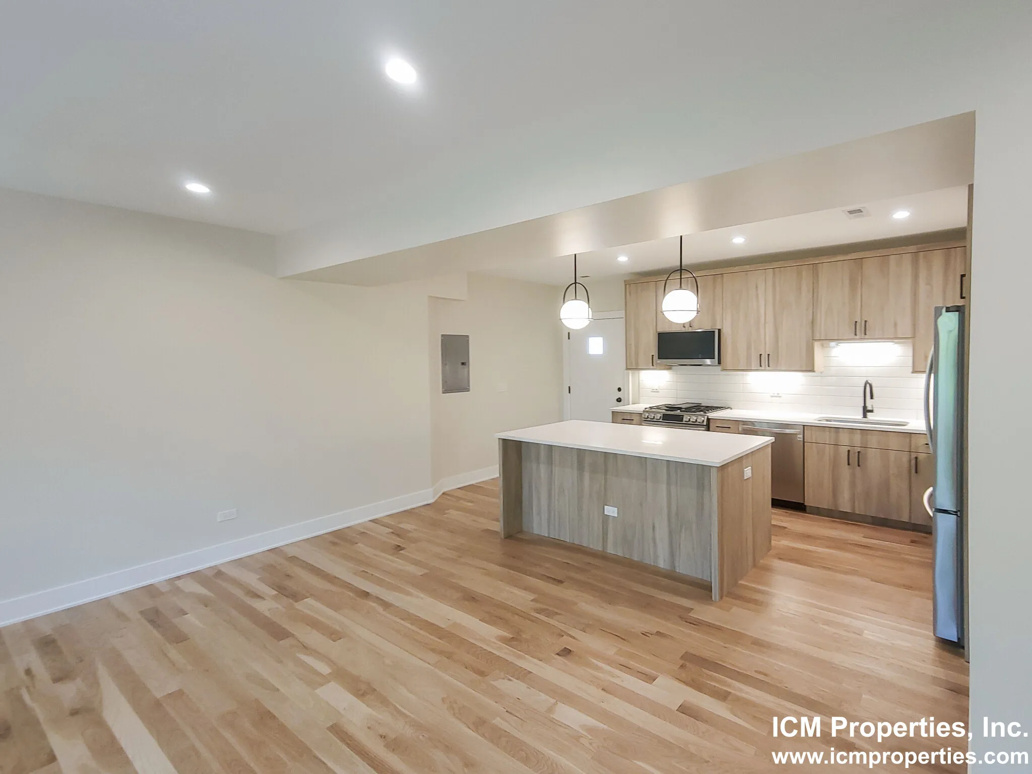 2015 W Ainslie St, ,  60625, USA 60625-unit#4857S-2-Chicago-IL