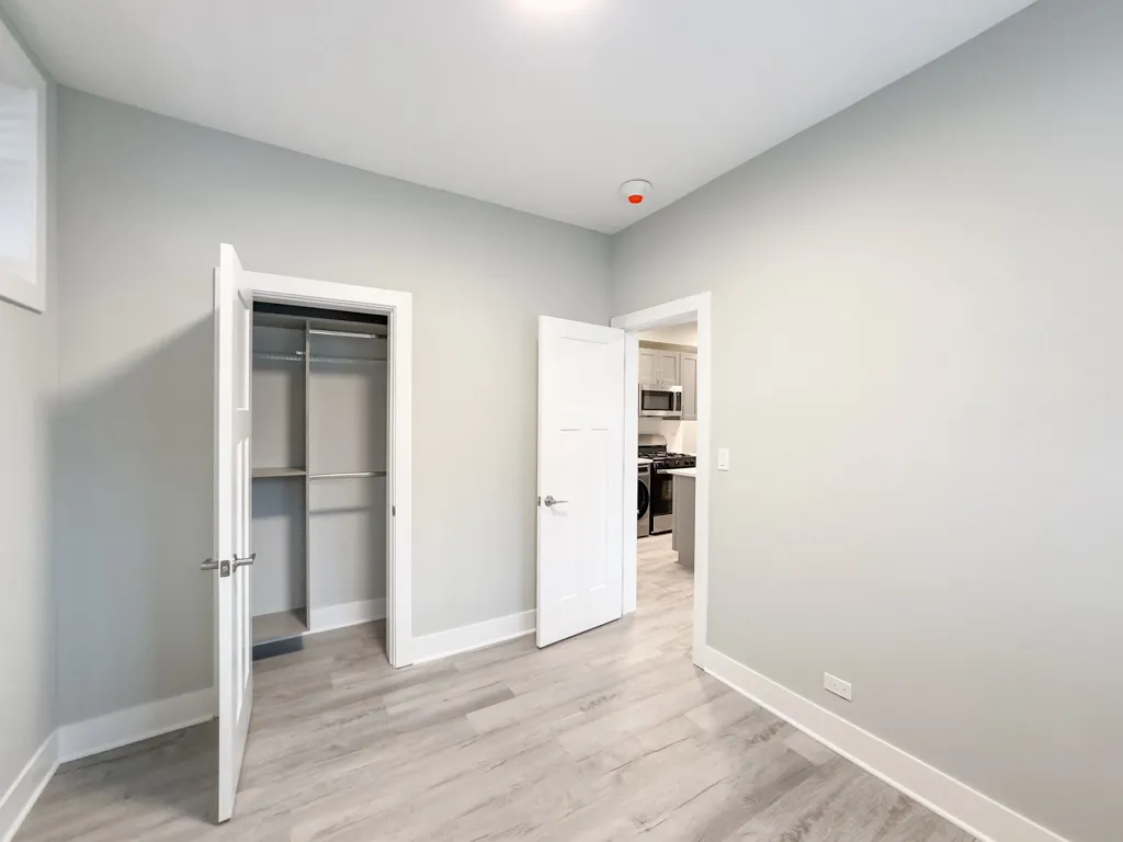 373 Hazel Ave, Glencoe,  60022, USA 60022-unit#2A-Chicago-IL