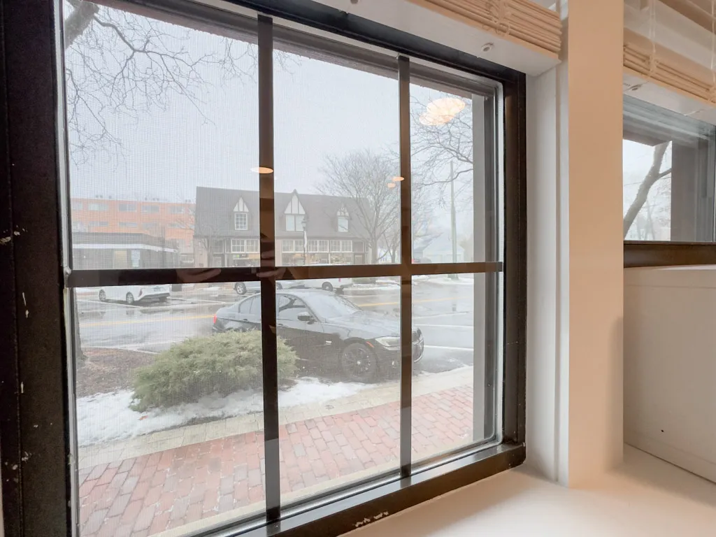 373 Hazel Ave, Glencoe,  60022, USA 60022-unit#2A-Chicago-IL