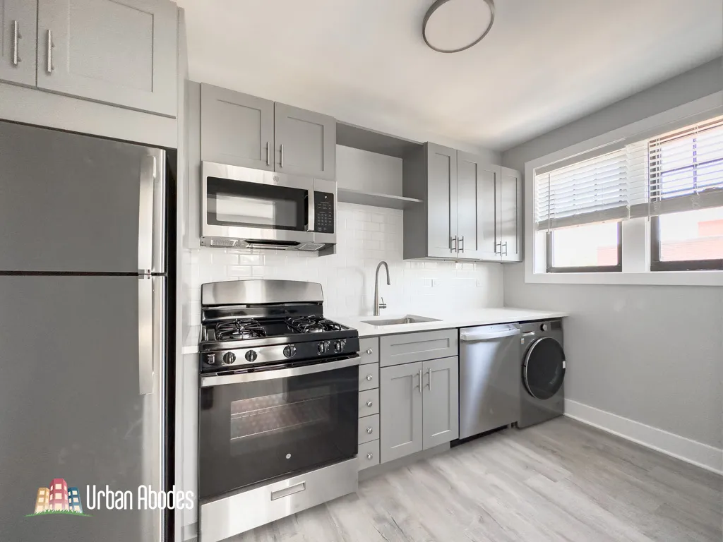 373 Hazel Ave, ,  60022, USA 60022-unit#1C-Glencoe-IL