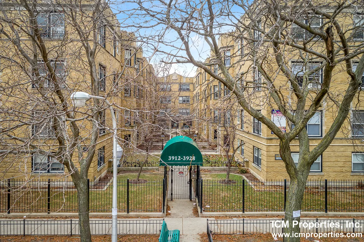 3912 N Pine Grove Ave, ,  60613, USA 60613-unit#3916-1E-Chicago-IL