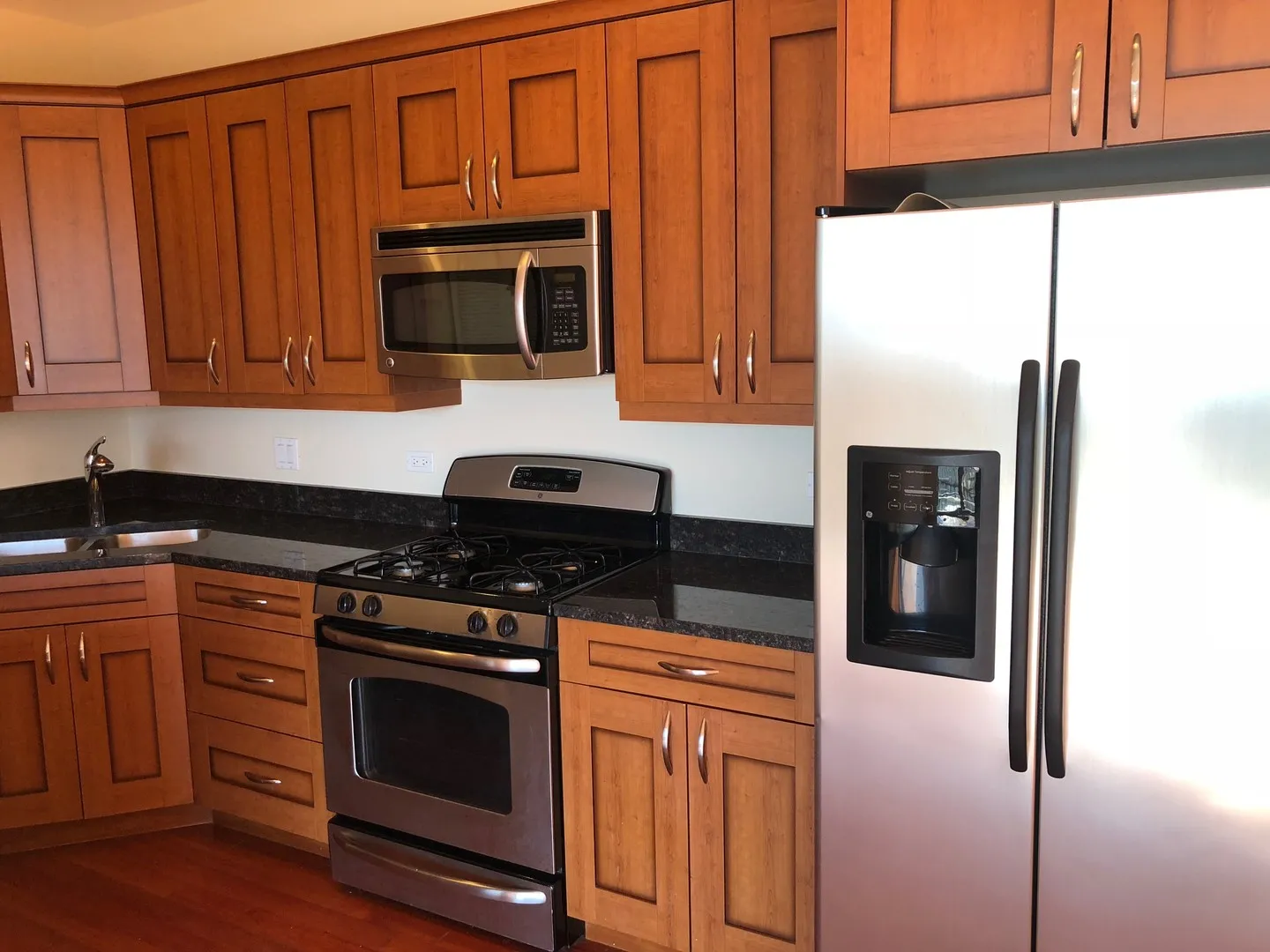 6957 N Greenview Ave, , 60626, USA 60626-unit#4B-Chicago-IL