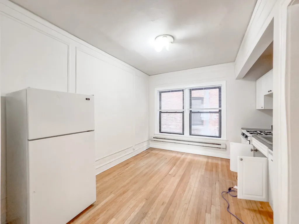 1031 Dempster St, Evanston, 60201, USA 60201-unit#1W-Chicago-IL