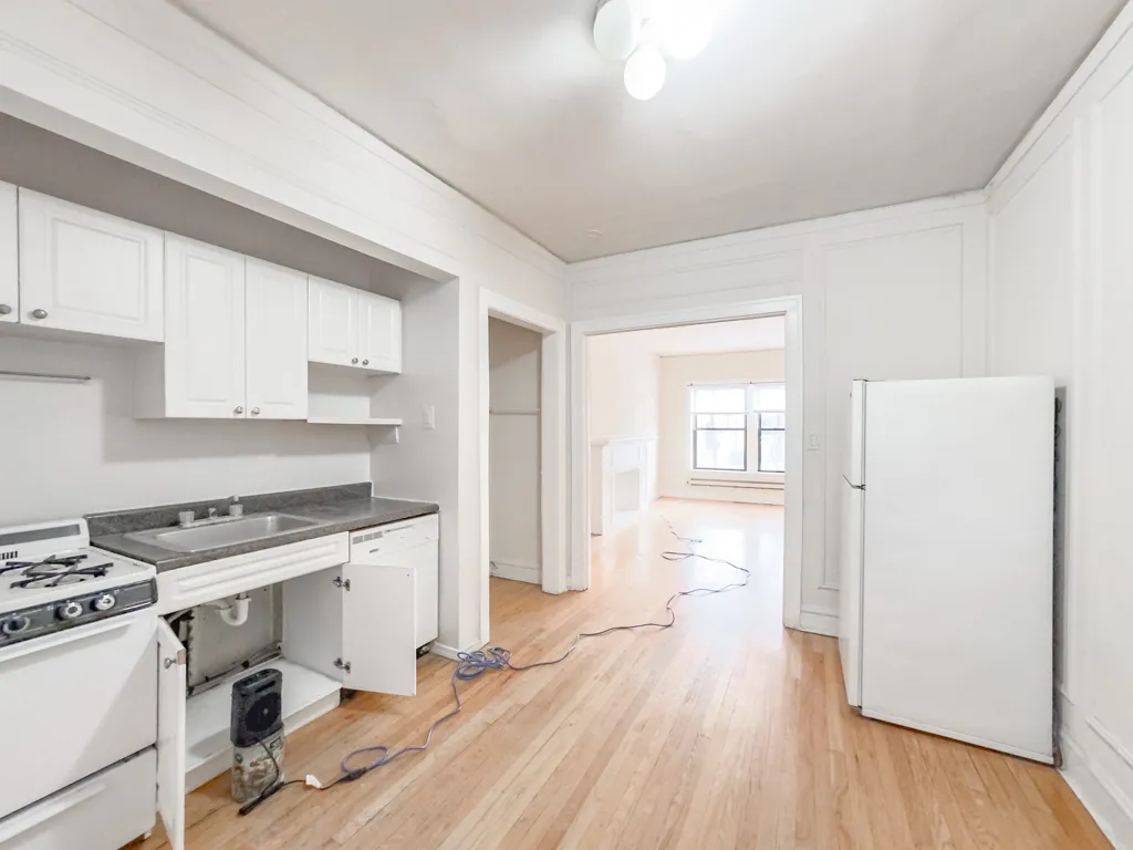 1031 Dempster St, Evanston, 60201, USA 60201-unit#1W-Chicago-IL