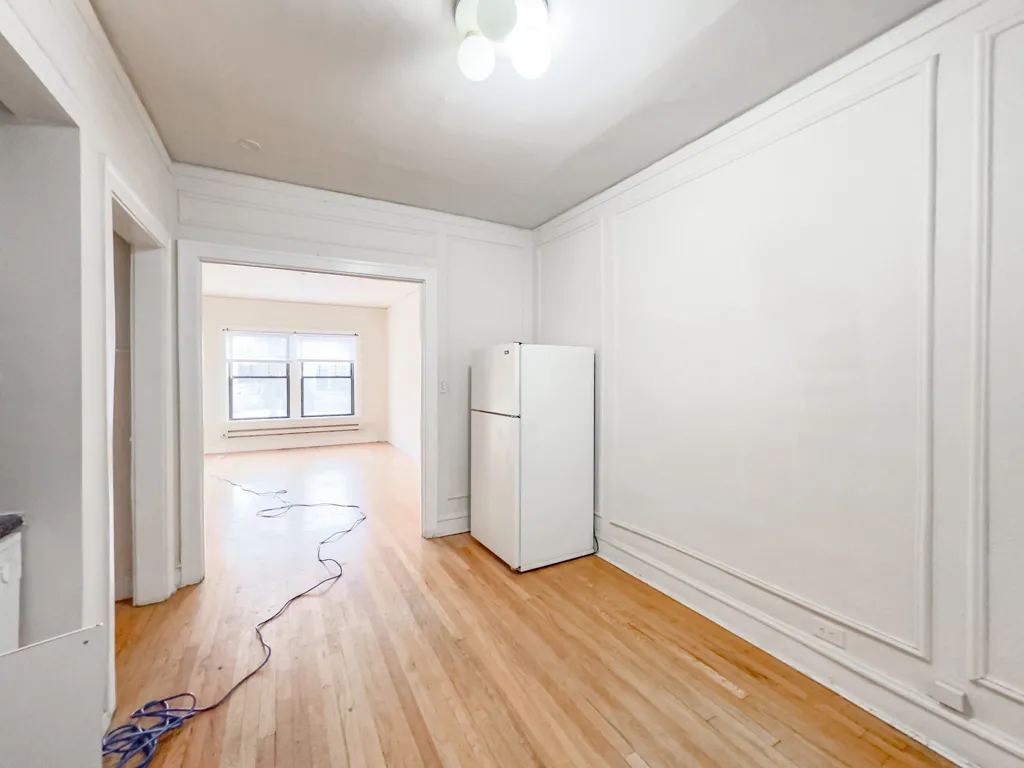 1031 Dempster St, Evanston, 60201, USA 60201-unit#1W-Chicago-IL