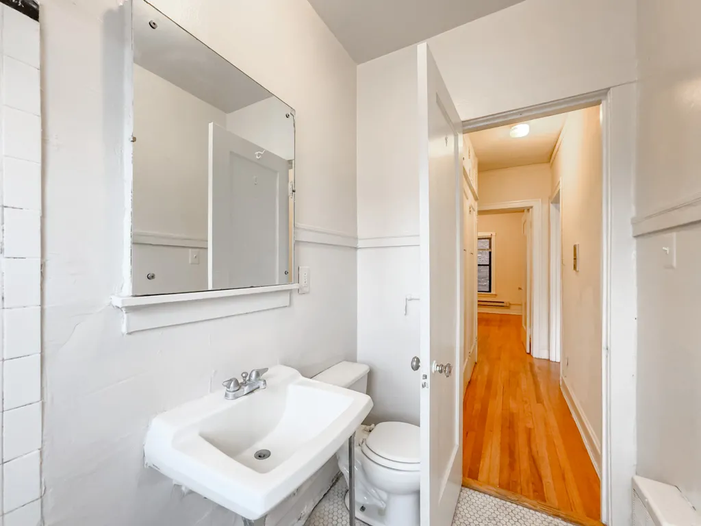 1031 Dempster St, Evanston, 60201, USA 60201-unit#1W-Chicago-IL