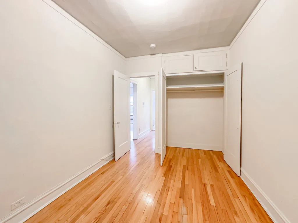 1031 Dempster St, Evanston, 60201, USA 60201-unit#1W-Chicago-IL