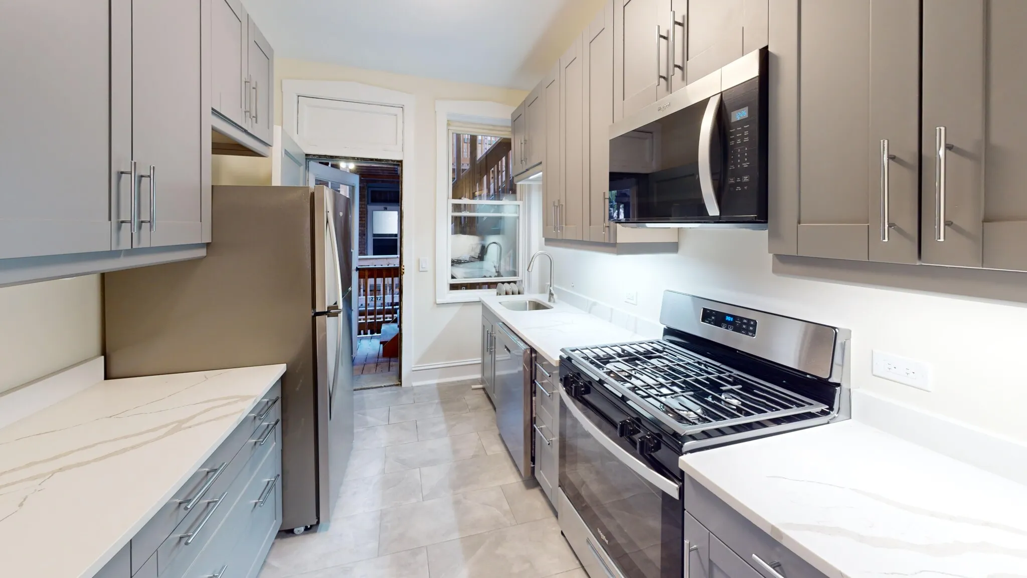 North/Berteau, Elmhurst, 60126, USA 60613-unit#1N-Chicago-IL