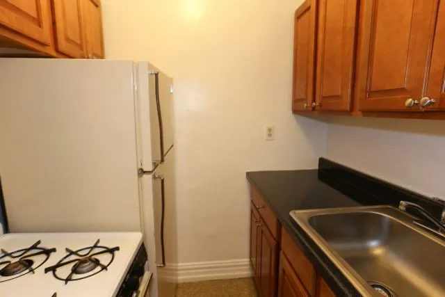 425 W Roscoe St, ,  60657, USA 60657-unit#201-Chicago-IL