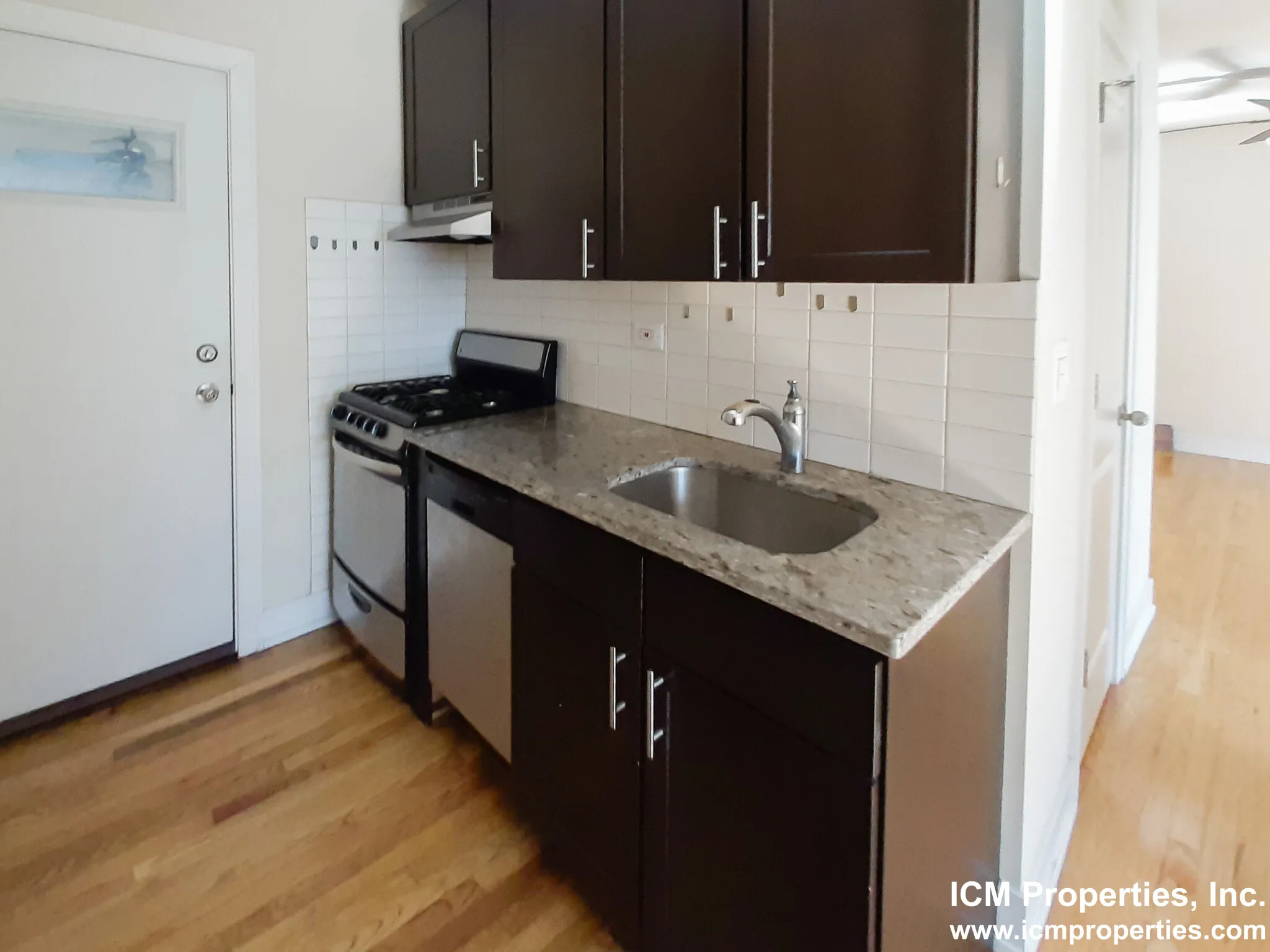 512 W Cornelia Ave, ,  60657, USA 60657-unit#514-205-Chicago-IL