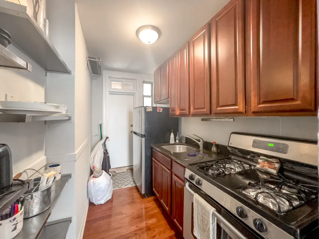 W Surf St, ,  60657, USA 60657-unit#2S-Chicago-IL