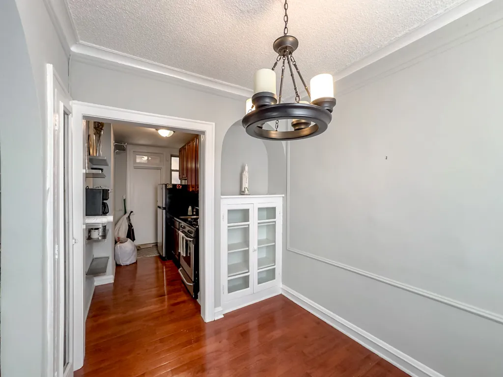 W Surf St, ,  60657, USA 60657-unit#2S-Chicago-IL