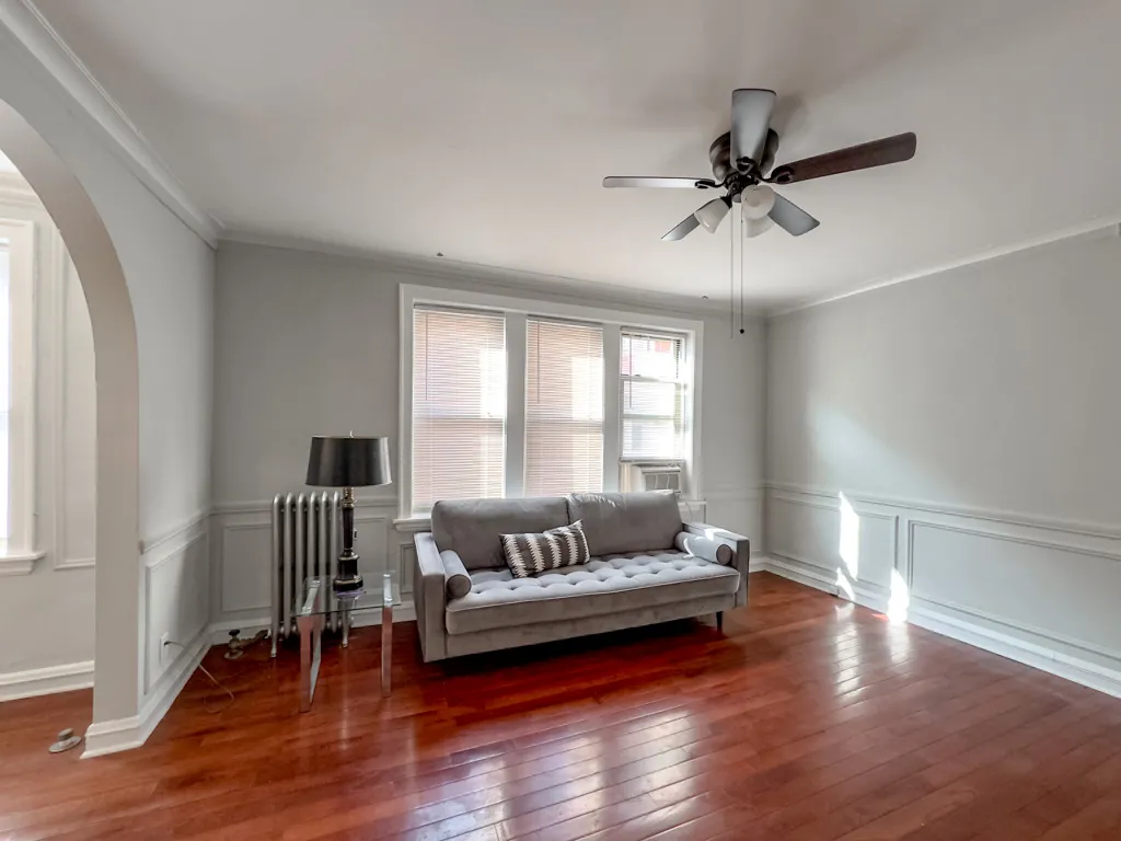 W Surf St, ,  60657, USA 60657-unit#2S-Chicago-IL