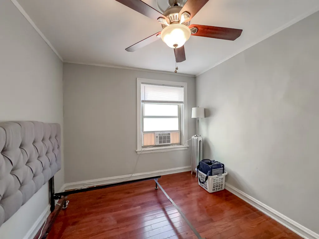 W Surf St, ,  60657, USA 60657-unit#2S-Chicago-IL
