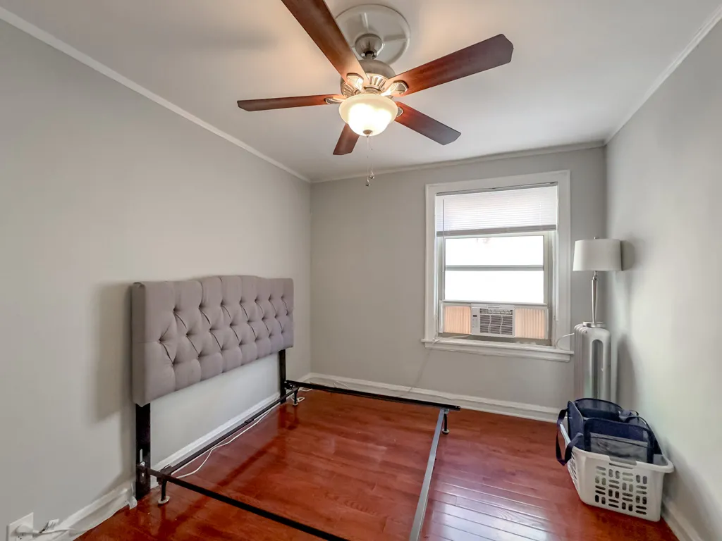 W Surf St, ,  60657, USA 60657-unit#2S-Chicago-IL
