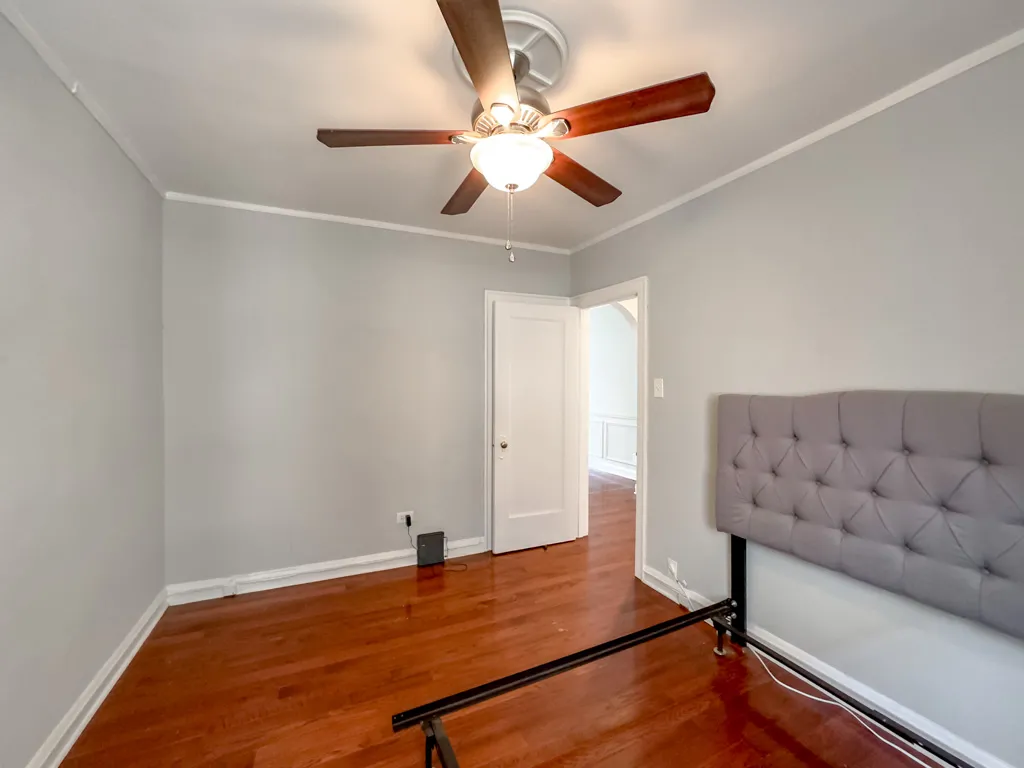 W Surf St, ,  60657, USA 60657-unit#2S-Chicago-IL