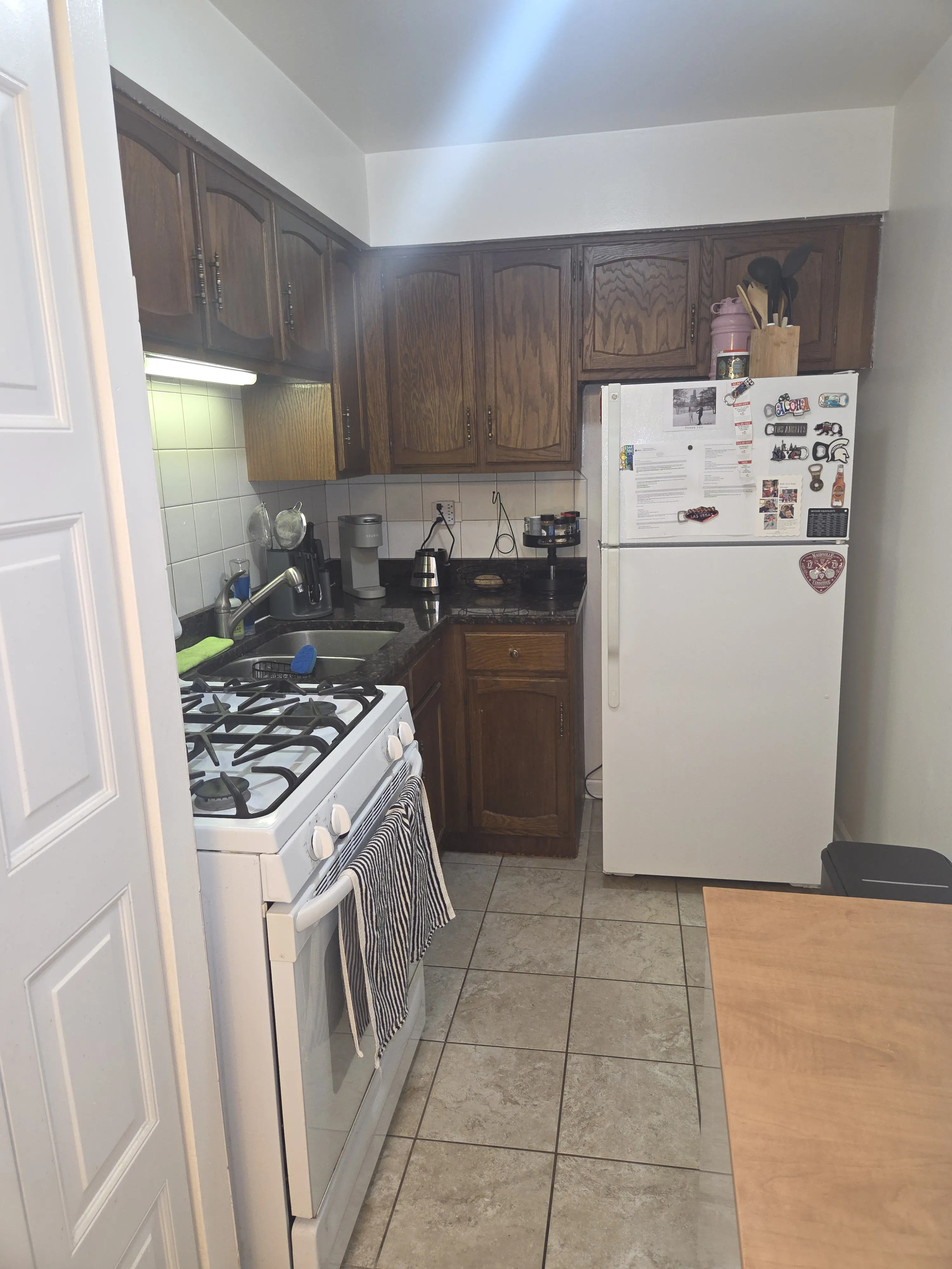 611 W Patterson Ave, Chicago, 60613, USA 60613-unit#423-Chiago-IL