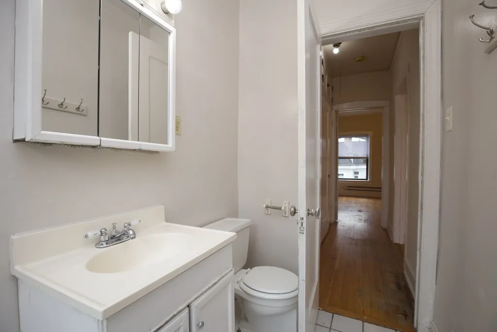 1317 Oak Ave, Evanston, 60201, USA 60201-unit#3E-Chicago-IL
