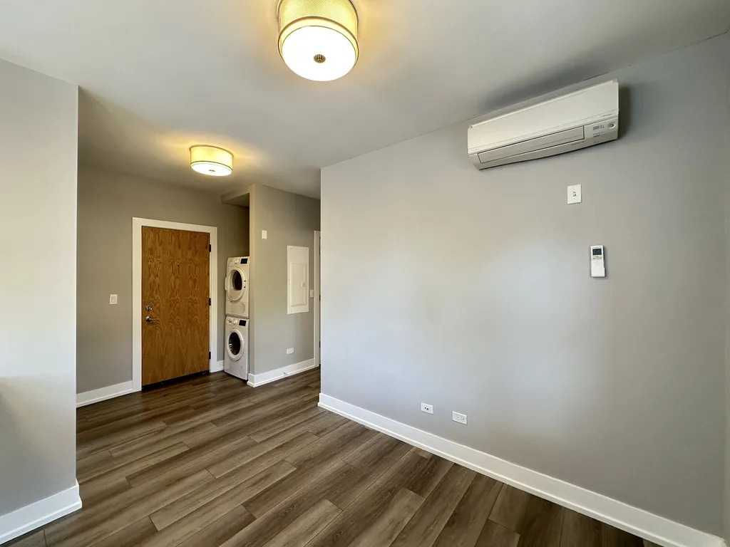 3937 N Janssen Ave, ,  60613, USA 60613-unit#1E-Chicago-IL