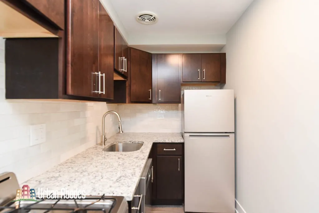 445 W Barry Ave, , 60657, USA 60657-unit#331-Chicago-IL