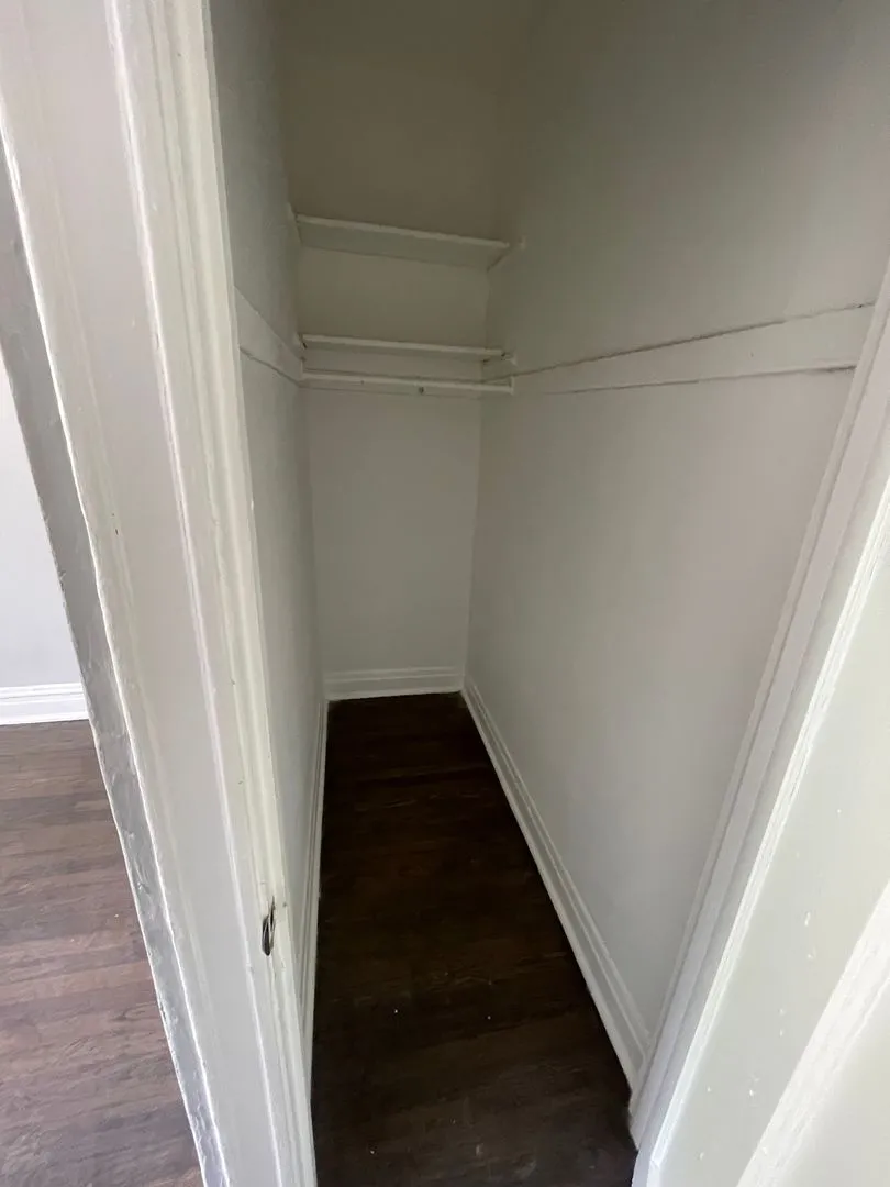 2666 E 77th St, ,  60649, USA 60649-unit#3-Chicago-IL