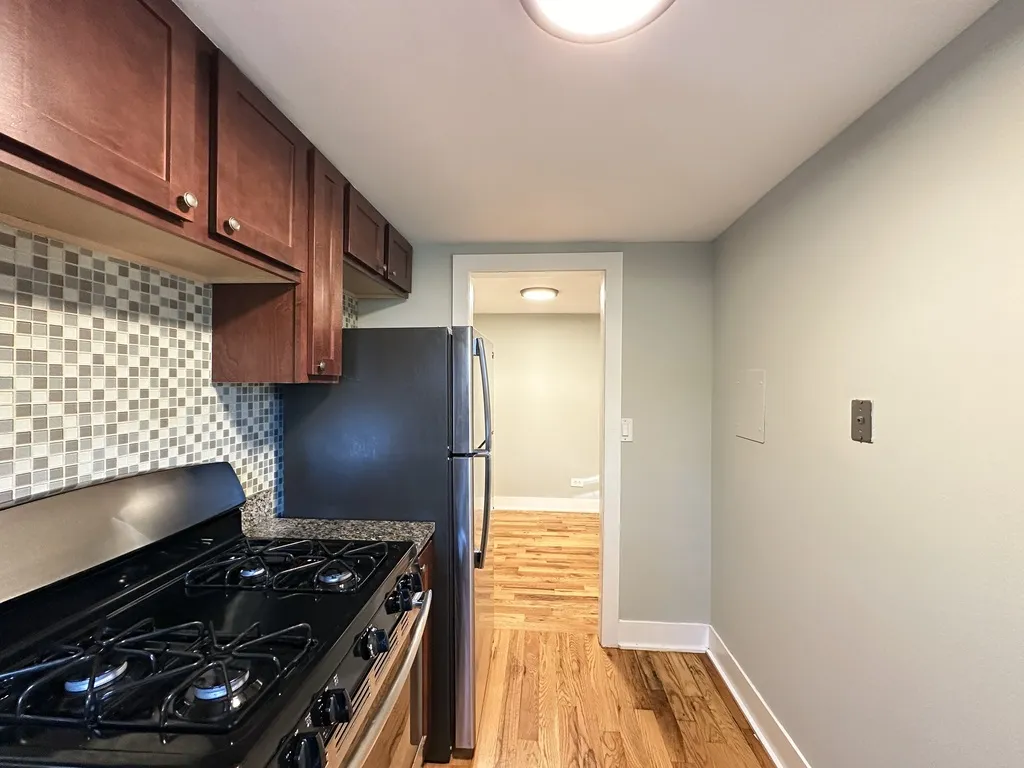 696 Elm Pl, ,  60035, USA 60035-unit#111-Highland Park-IL