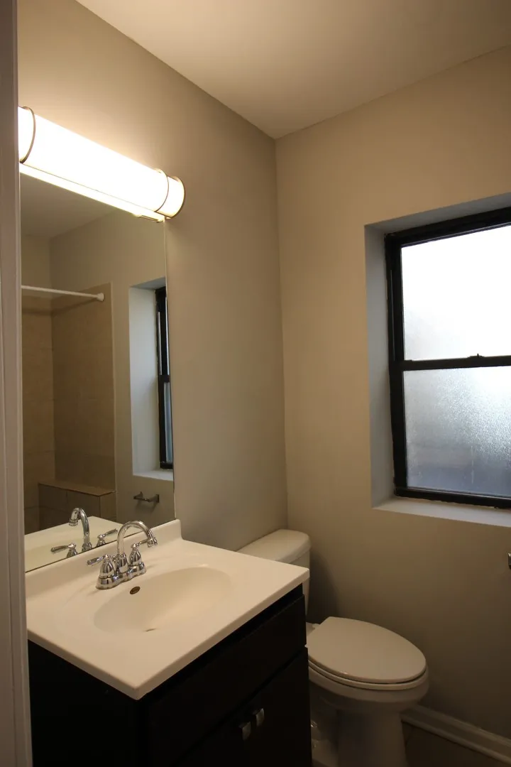 4948 N Ridgeway Ave, ,  60625, USA 60625-unit#3F-Chicago-IL