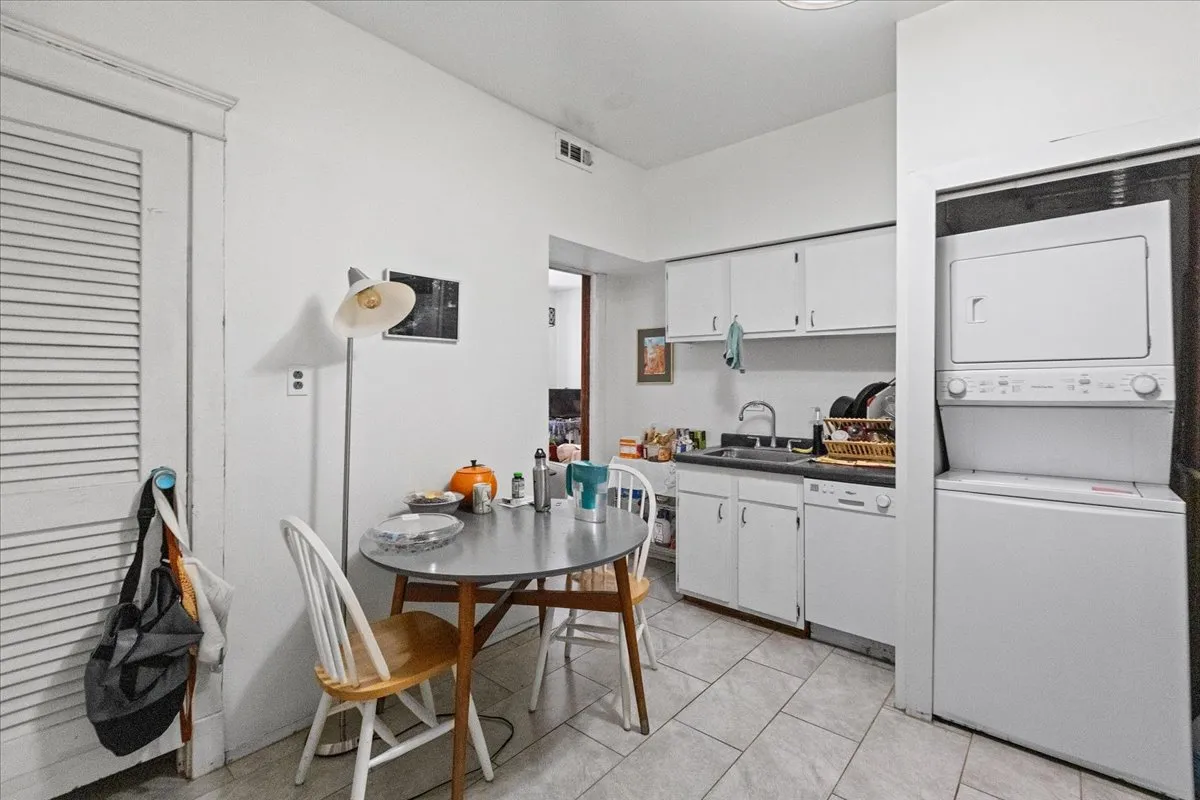 4002 N Southport Ave, , 60613, USA 60613-unit#2-Chicago-IL