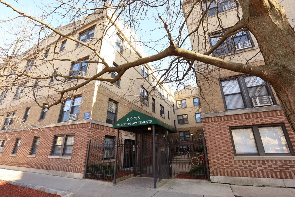 709 W Brompton Ave, , 60657, USA 60657-unit#41-Chicago-IL