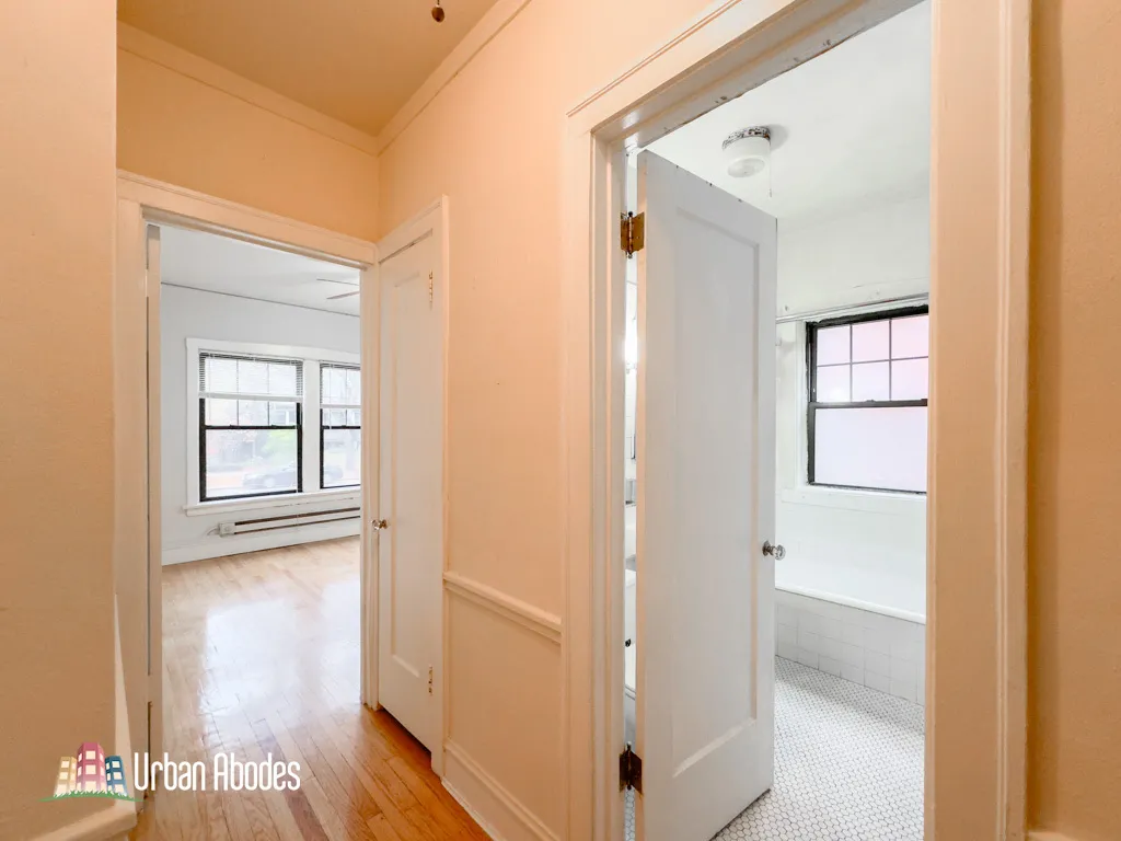 Evanston, 60201, USA 60201-unit#1W-Chicago-IL