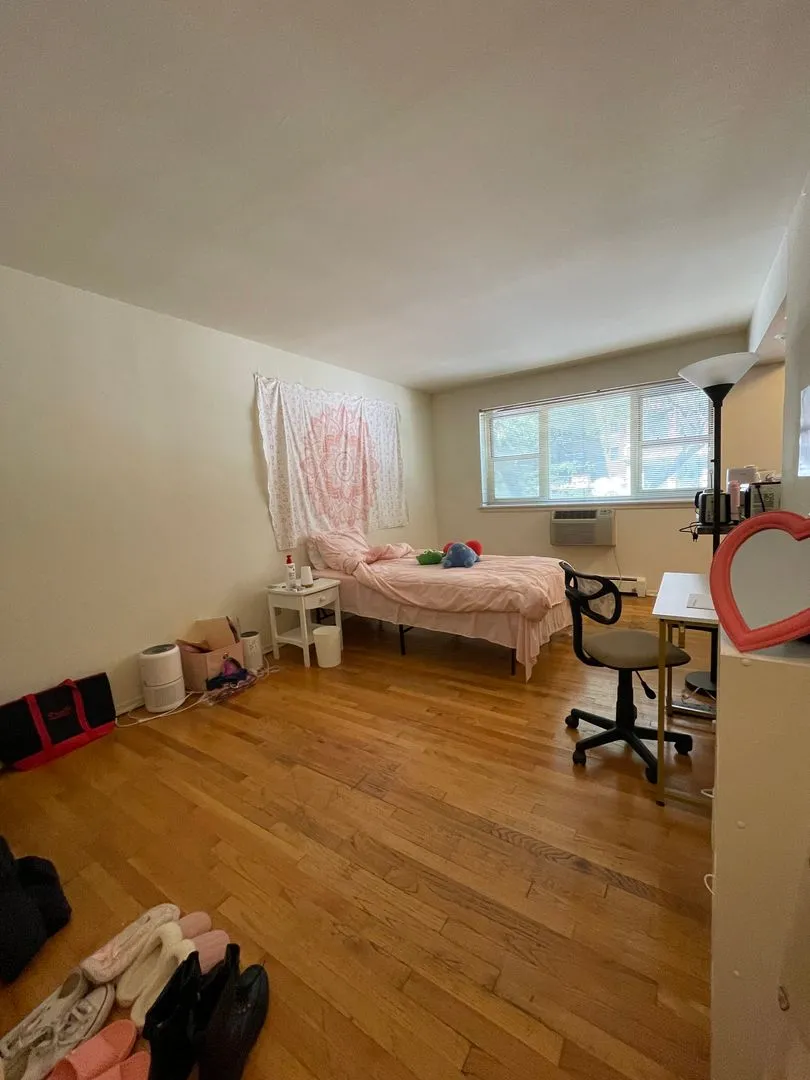 535 W Briar Pl, , 60657, USA 60657-unit#352-Chicago-IL