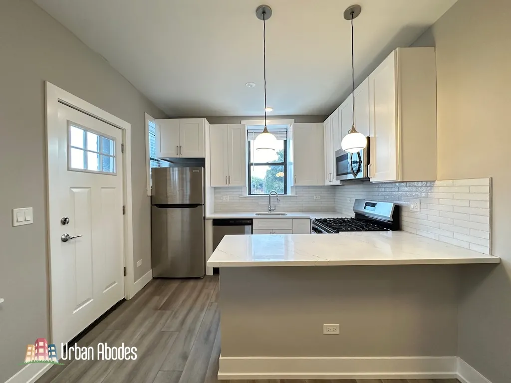 3937 N Janssen Ave, , 60613, USA 60613-unit#3E-Chicago-IL