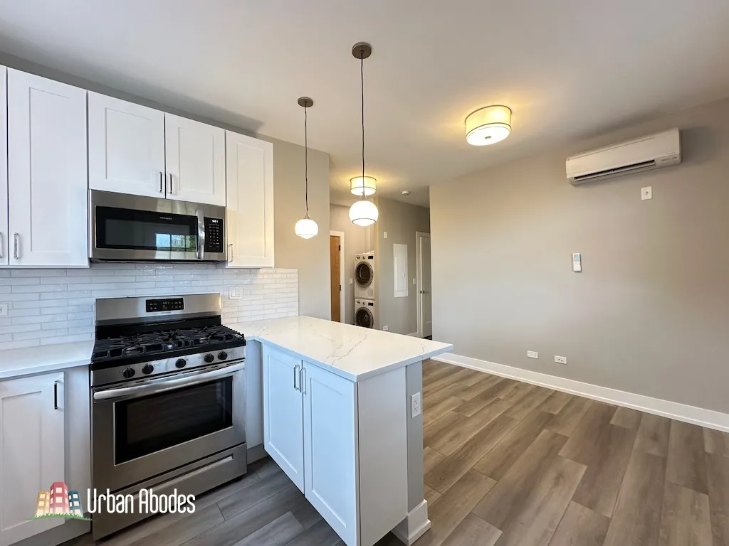 3937 N Janssen Ave, , 60613, USA 60613-unit#3E-Chicago-IL