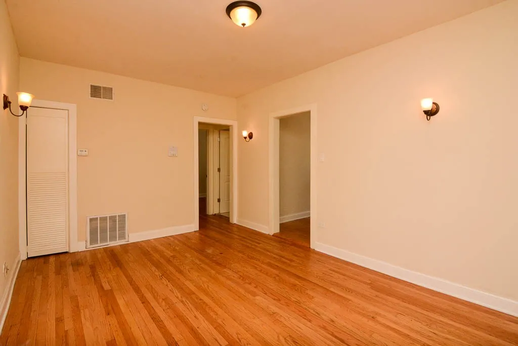 4036 N Ashland Ave, ,  60613, USA 60613-unit#1S-Chicago-IL
