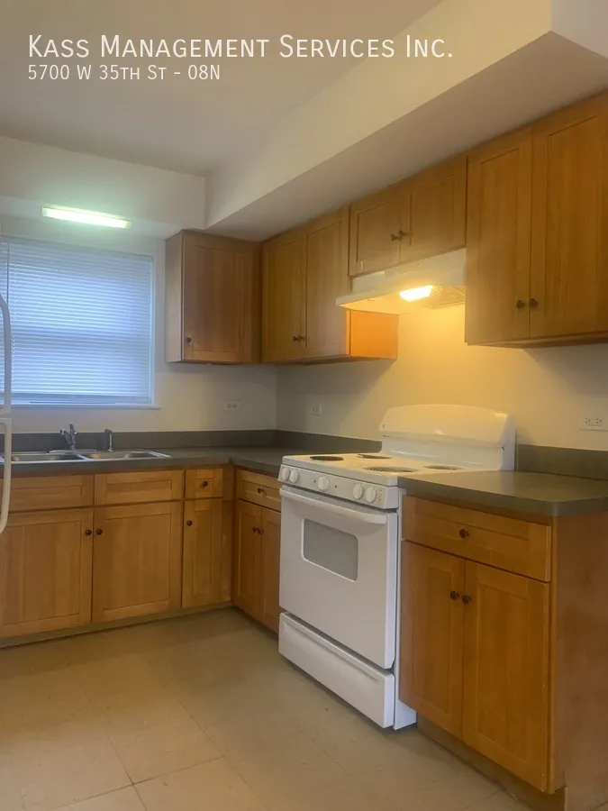 5700 W 35th St, , 60804, USA 60804-unit#08N-Cicero-IL