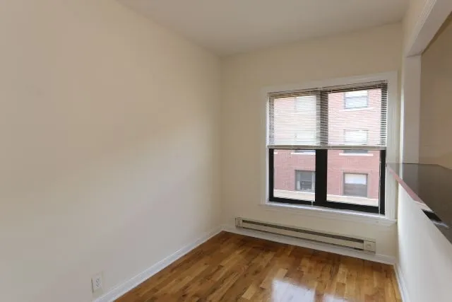825 W Waveland Ave, ,  60613, USA 60613-unit#2S-Chicago-IL